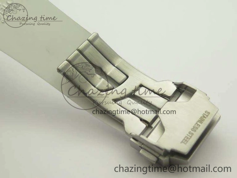 Big Bang Unico 45mm SS 3AF Best Edition White Dial Crystal Bezel On Rubber Strap A Bold 6915