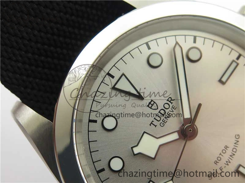 Black Bay 41 SS LF 1:1 Best Edition Silver Dial on Black Nylon Strap A Trendy 9752