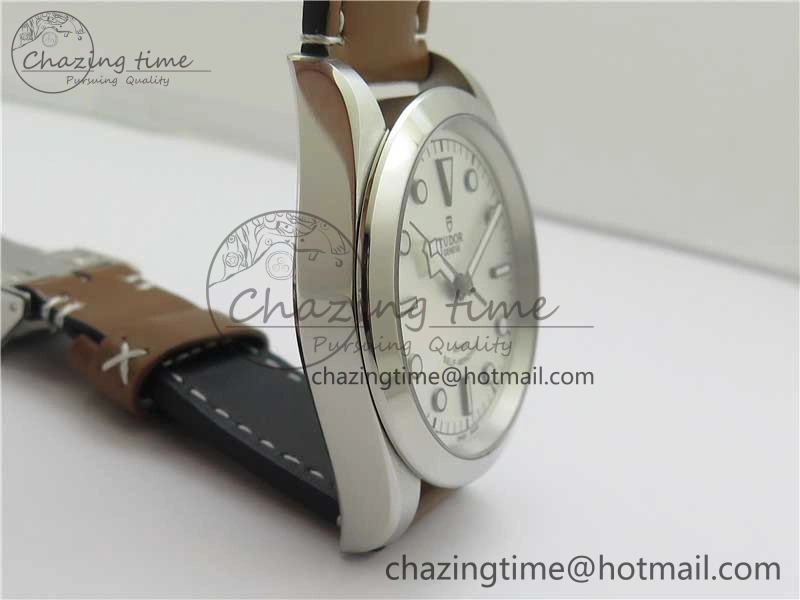 Durable Black Bay 41 SS LF 1:1 Best Edition Silver Dial on Brown Leather Strap A 9744
