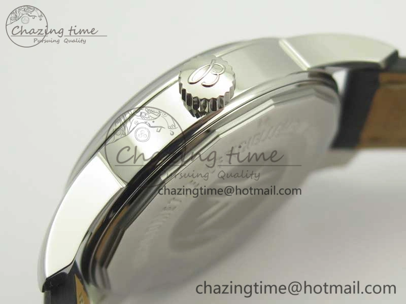 Sustainable Breitling Transocean Day & Date SS V7F 1:1 Best Edition Silver Dial on Black Leather Strap A 5621