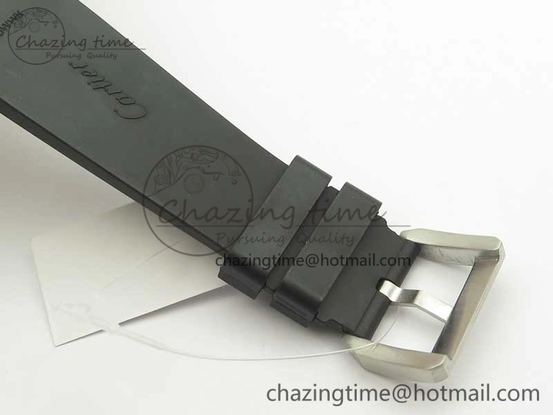 ZeroBulk Calibre De Cartier Diver Black JF 1:1 Best Edition White Dial On Black Rubber Strap A23J 6227
