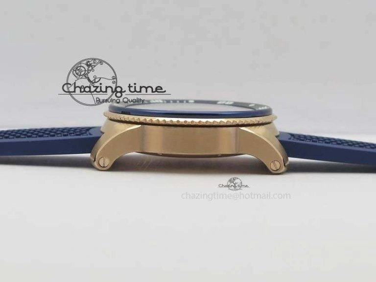 NewStyle Calibre De Cartier Diver Blue RG TF 1:1 Best Edition On Blue Rubber Strap A23J 6320