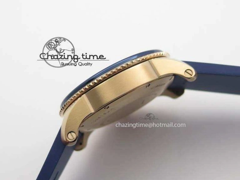 NewStyle Calibre De Cartier Diver Blue RG TF 1:1 Best Edition On Blue Rubber Strap A23J 6320