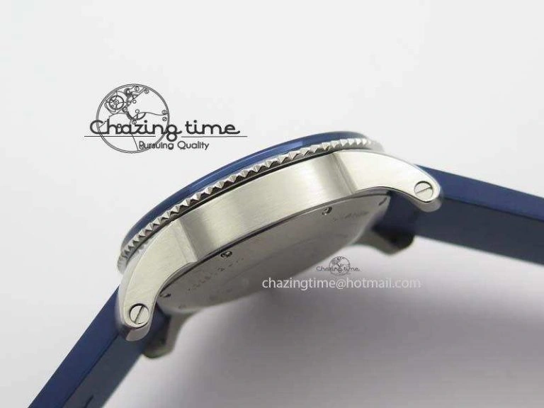 Fashionable Calibre De Cartier Diver TF 1:1 Best Edition SS Blue Dial On Blue Rubber Strap A23J 6324