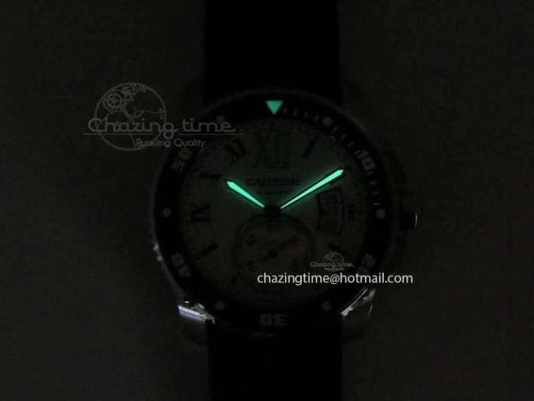 UrbanChic Calibre de Cartier Diver TF 1:1 Best Edition SS White Dial on Black Rubber Strap MIYOTA Movement 6372