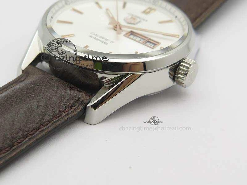 DailyWear Carrera Day-Date Automatic SS White Dial RG Markers On Brown Leather Strap A 9696