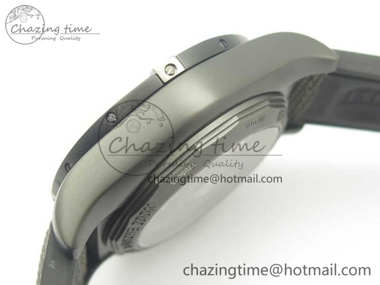 Chronomat 44mm Blacksteel GF 1:1 Special Edition Black Dial on Black Rubber Strap A Bold 5614