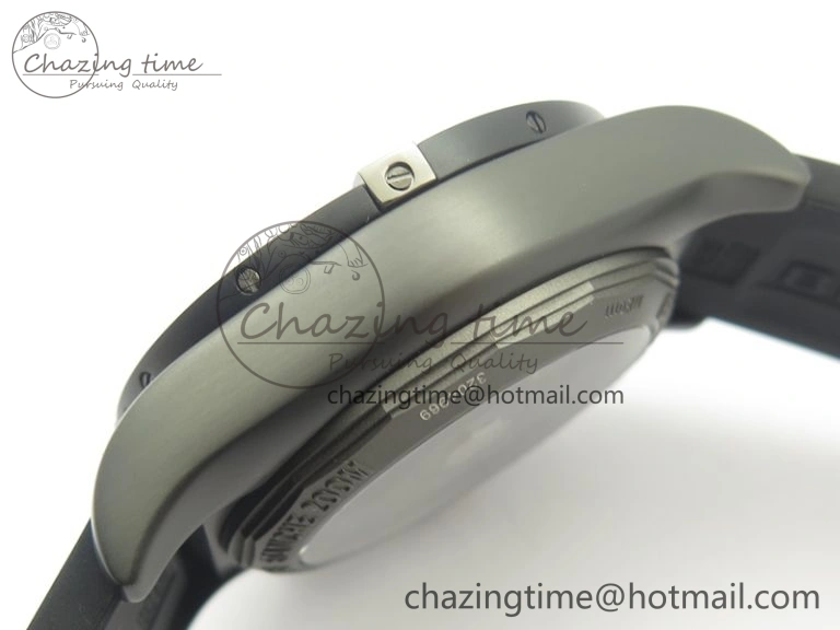 Modern Chronomat 44mm Blacksteel GF 1:1 Special Edition Yellow Dial On Black Rubber Strap A 5642