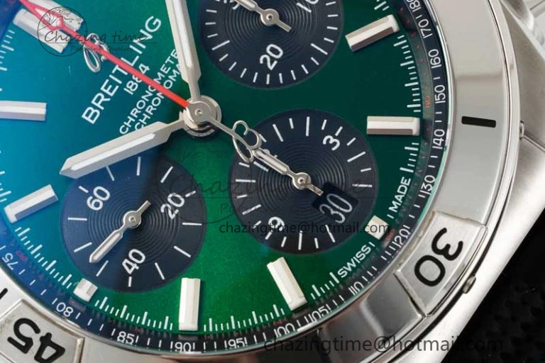 Compact Chronomat B01 42mm SS TF 1:1 Best Edition Green Dial on Black Rubber Strap A 5526