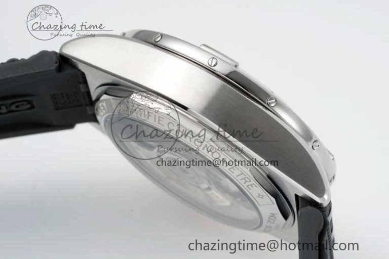 Chronomat B01 42mm SS TF 1:1 Best Edition Silver Dial on Black Rubber Strap A Efficient 5532