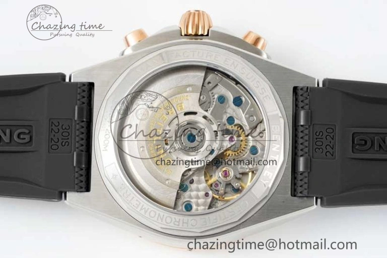 Chronomat B01 42mm SS RG TF 1:1 Best Edition Silver Dial on Black Rubber Strap A SmoothTexture 5536
