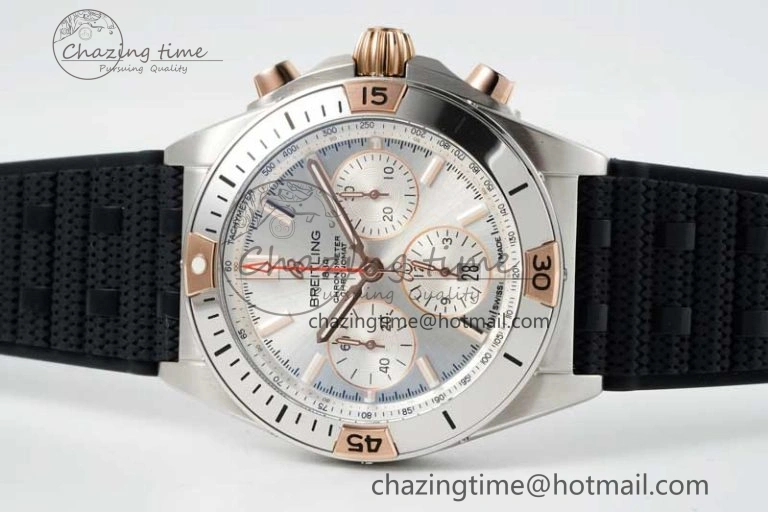 Chronomat B01 42mm SS RG TF 1:1 Best Edition Silver Dial on Black Rubber Strap A SmoothTexture 5536