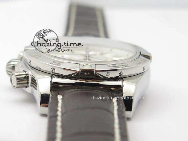 Chic Chronomat B01 Chrono SS JF 1:1 Best Edition White Dial On Brown Leather Strap A 5776