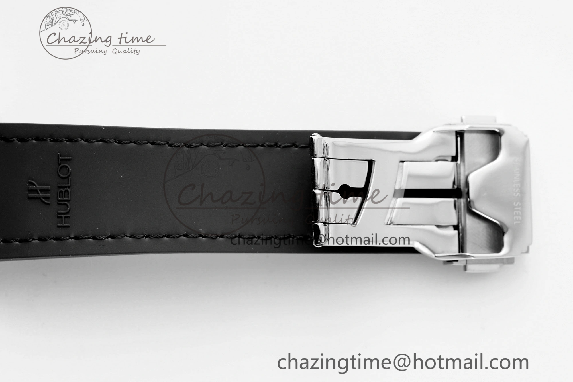 Fashionable Fusion 42mm APSF 1:1 Best Edition White Dial on Black Gummy Strap A 6744