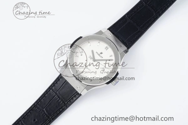 Fashionable Fusion 42mm APSF 1:1 Best Edition White Dial on Black Gummy Strap A 6744