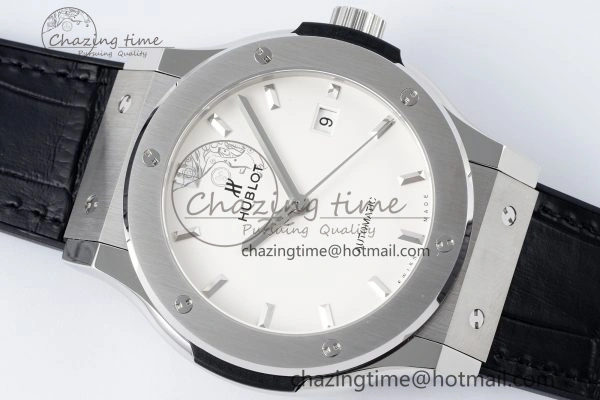 Fashionable Fusion 42mm APSF 1:1 Best Edition White Dial on Black Gummy Strap A 6744