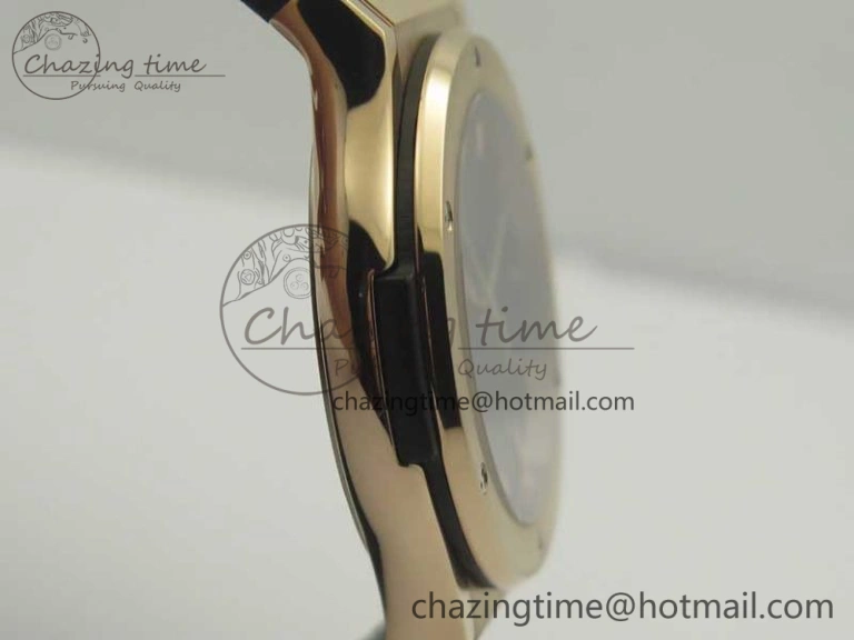 Trendy Fusion 42mm RG F16 Factory 1:1 Best Edition Black Dial On Gummy Strap A 6877