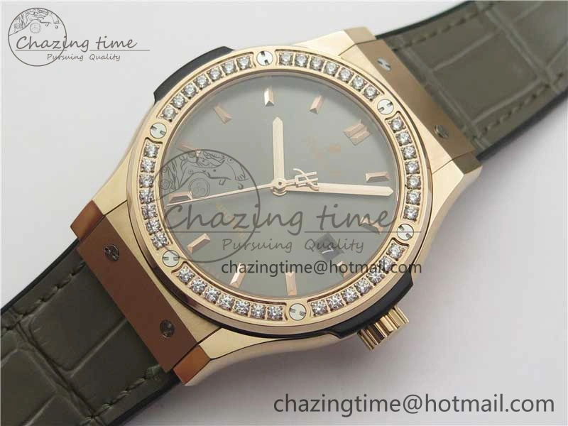 Fusion 42mm RG Paved Diamonds Bezel B50F Gray Dial On Gummy Strap A TravelReady 6780