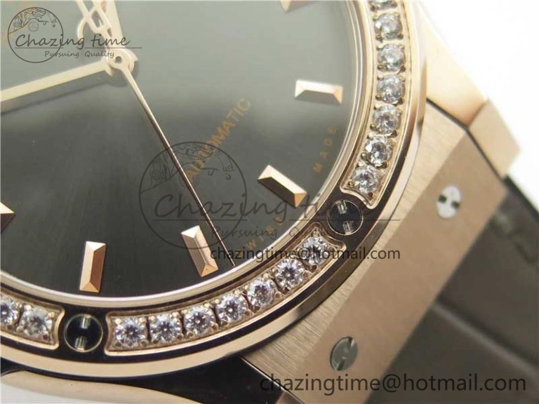 Fusion 42mm RG Paved Diamonds Bezel B50F Gray Dial On Gummy Strap A TravelReady 6780