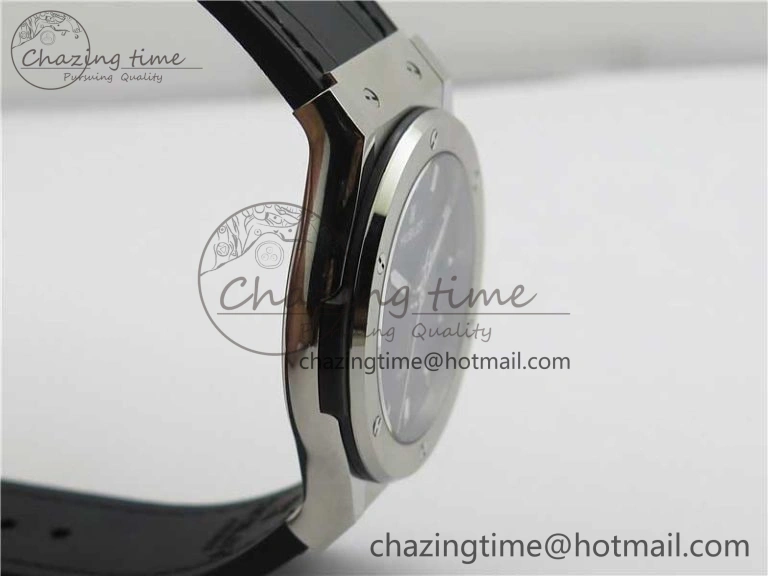 Fusion 42mm SS B50 Black Dial On Black Gummy Strap A FlexibleFit 6816