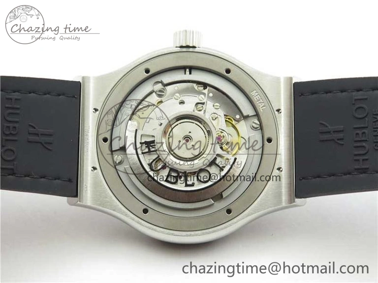 Fusion 42mm SS B50 Gray Dial On Gray Gummy Strap A QuickDry 6815