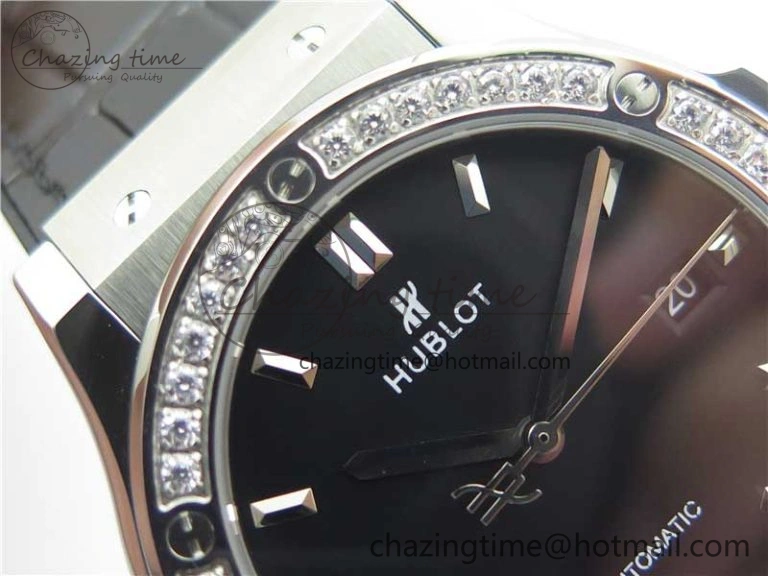 Fusion 42mm SS Paved Diamonds Bezel B50F Black Dial On Gummy Strap A GoAnywhere 6788