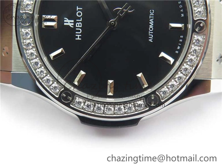 Fusion 42mm SS Paved Diamonds Bezel B50F Black Dial On Gummy Strap A GoAnywhere 6788
