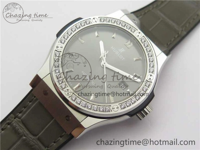 Fusion 42mm SS Paved Diamonds Bezel B50F Gray Dial On Gummy Strap A OnTrend 6789