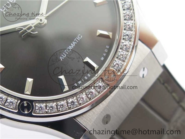 Fusion 42mm SS Paved Diamonds Bezel B50F Gray Dial On Gummy Strap A OnTrend 6789