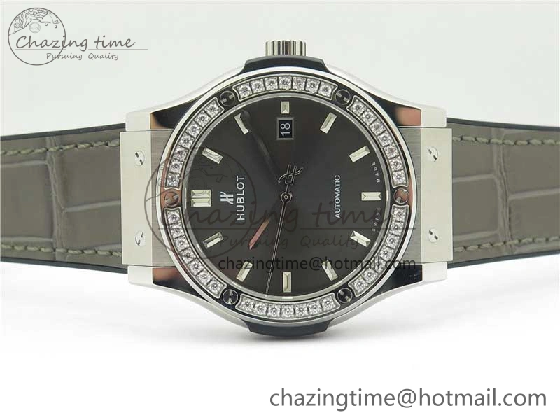 Fusion 42mm SS Paved Diamonds Bezel B50F Gray Dial On Gummy Strap A OnTrend 6789