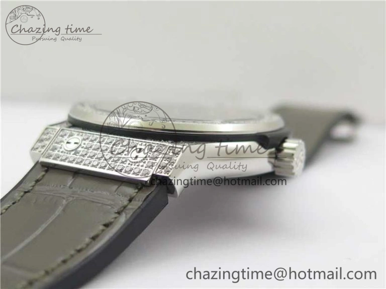 Fusion 42mm SS Paved Diamonds Case Bezel B50F Gray Dial On Gummy Strap A Stylish 6786