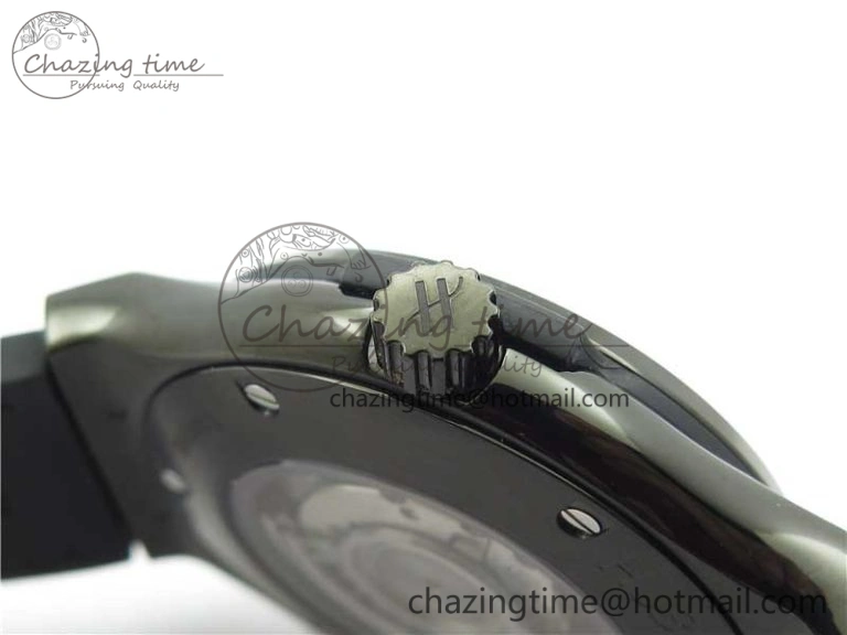 QuickDry Fusion Automatic  DLC Diamonds Case WWF Best Edition Diamonds Skull Dial on Black Gummy Strap HB 6818