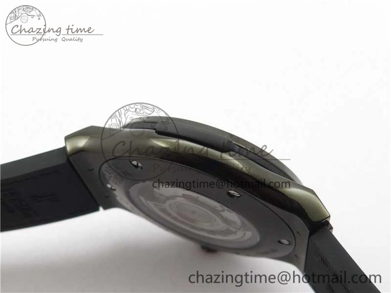 QuickDry Fusion Automatic  DLC Diamonds Case WWF Best Edition Diamonds Skull Dial on Black Gummy Strap HB 6818