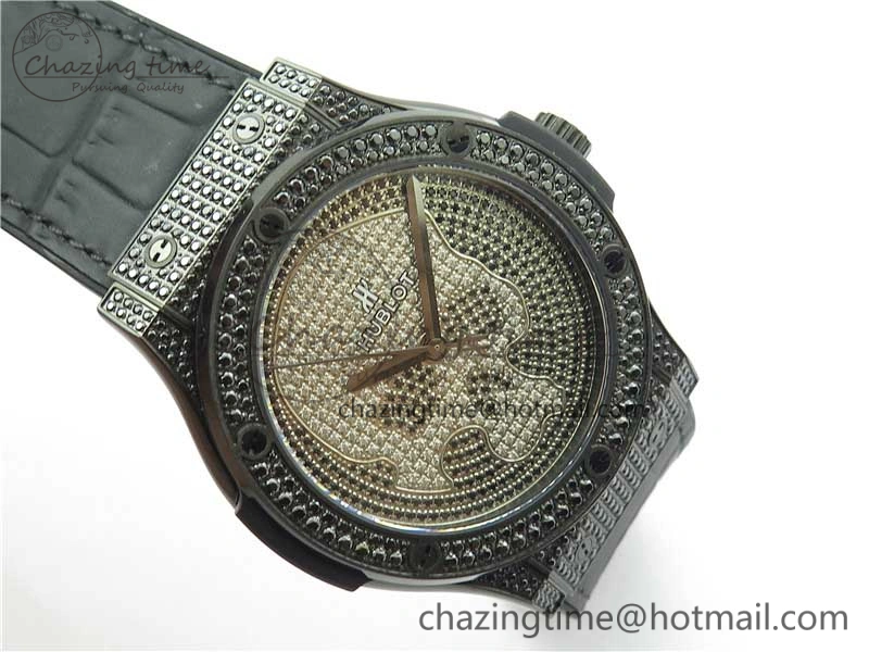 QuickDry Fusion Automatic  DLC Diamonds Case WWF Best Edition Diamonds Skull Dial on Black Gummy Strap HB 6818