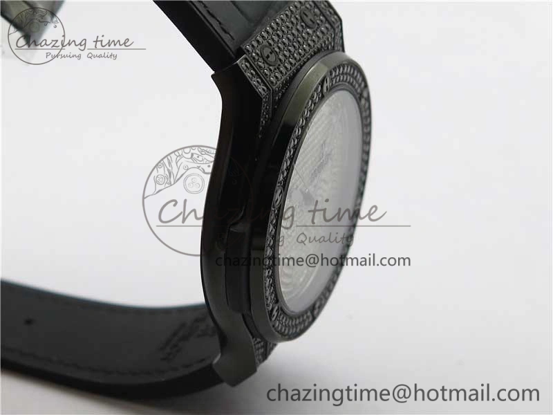 QuickDry Fusion Automatic  DLC Diamonds Case WWF Best Edition Diamonds Skull Dial on Black Gummy Strap HB 6818