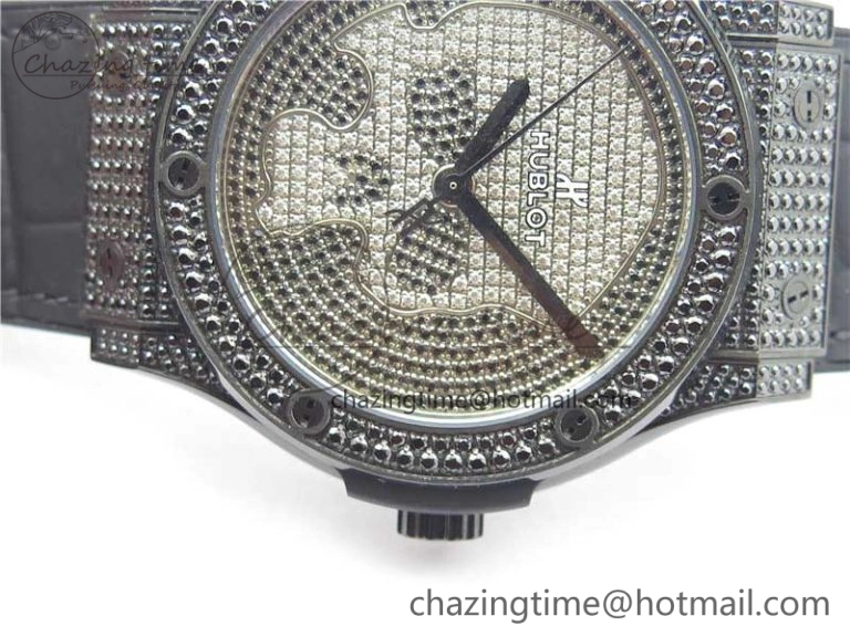 QuickDry Fusion Automatic  DLC Diamonds Case WWF Best Edition Diamonds Skull Dial on Black Gummy Strap HB 6818