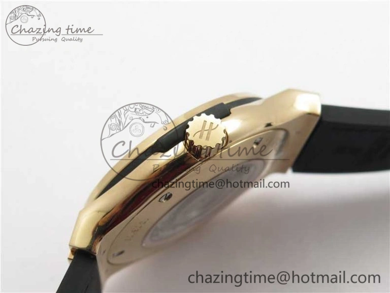 Refined Fusion Automatic  RG Diamonds Case WWF Best Edition Diamonds Paved Dial on Black Gummy Strap HB 6822