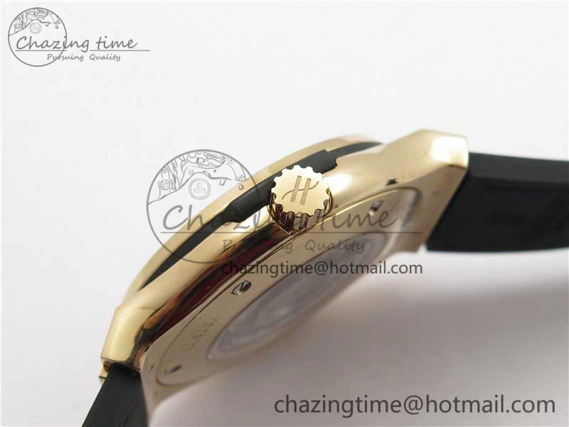 Refined Fusion Automatic  RG Diamonds Case WWF Best Edition Diamonds Paved Dial on Black Gummy Strap HB 6822