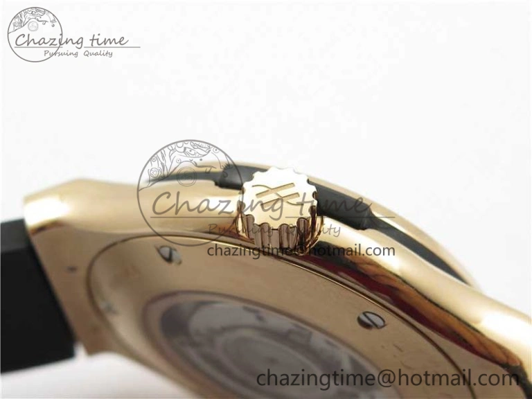 Refined Fusion Automatic  RG Diamonds Case WWF Best Edition Diamonds Paved Dial on Black Gummy Strap HB 6822