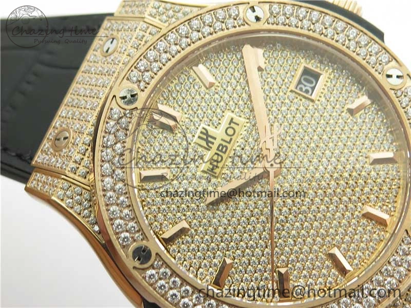 Refined Fusion Automatic  RG Diamonds Case WWF Best Edition Diamonds Paved Dial on Black Gummy Strap HB 6822