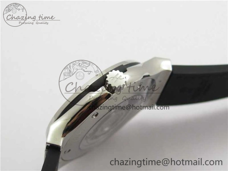 Fusion Automatic  SS Diamonds Case WWF Best Edition Diamonds Paved Dial on Black Gummy Strap HB Attractive 6821