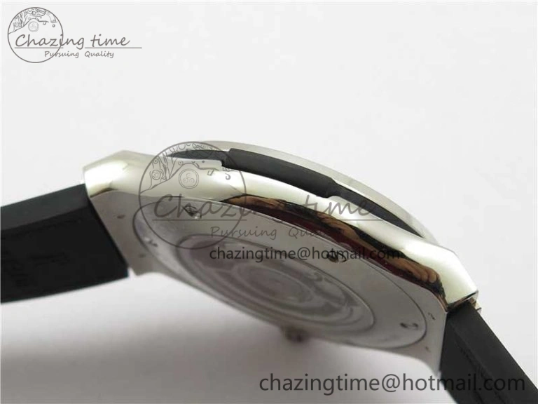 Fusion Automatic  SS Diamonds Case WWF Best Edition Diamonds Paved Dial on Black Gummy Strap HB Attractive 6821