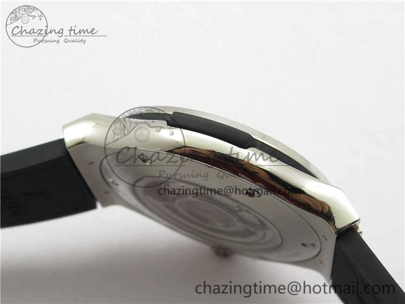 Fusion Automatic  SS Diamonds Case WWF Best Edition Diamonds Paved Dial on Black Gummy Strap HB Attractive 6821