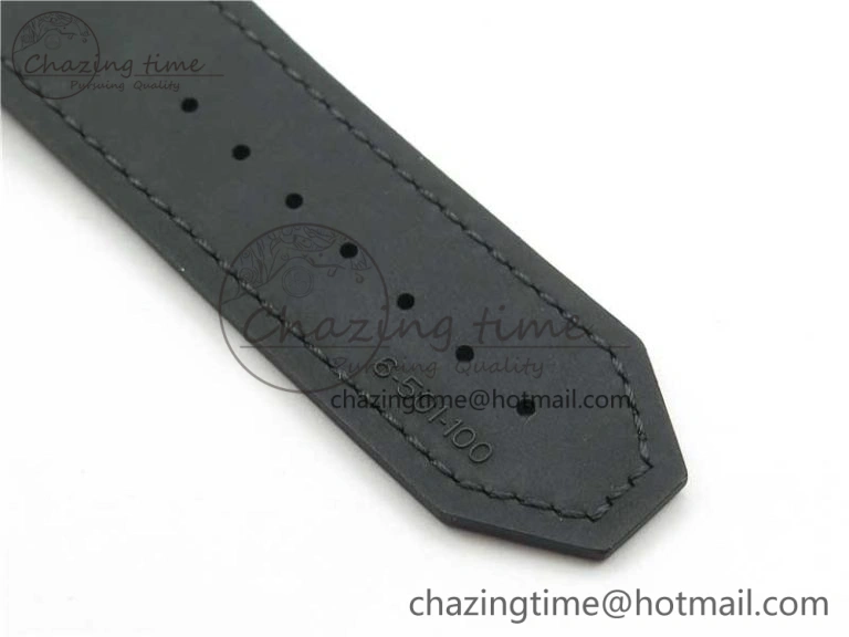 Fusion Automatic  SS Diamonds Case WWF Best Edition Diamonds Paved Dial on Black Gummy Strap HB Attractive 6821