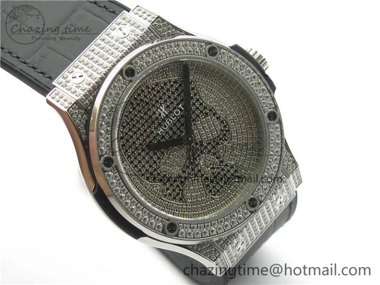 WellDesigned Fusion Automatic SS WWF Best Edition Diamonds Case Diamonds Skull Dial on Black Leather Strap HB 6827