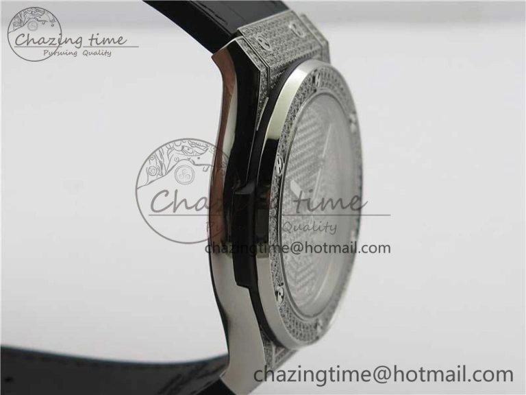 WellDesigned Fusion Automatic SS WWF Best Edition Diamonds Case Diamonds Skull Dial on Black Leather Strap HB 6827