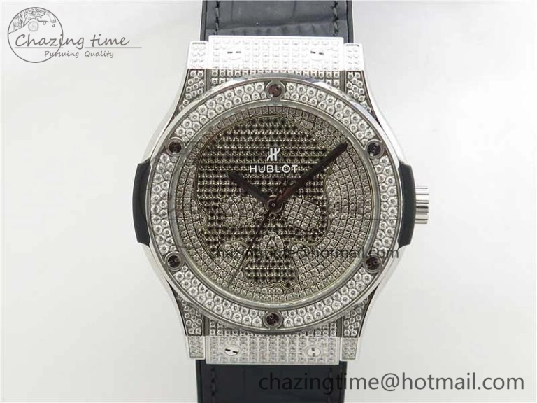 Fusion Automatic SS WWF Best Edition Diamonds Case Diamonds Skull Dial on Black Leather Strap HB Snug 6823