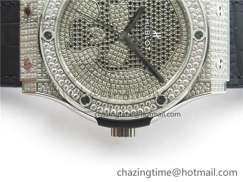 Fusion Automatic SS WWF Best Edition Diamonds Case Diamonds Skull Dial on Black Leather Strap HB Snug 6823
