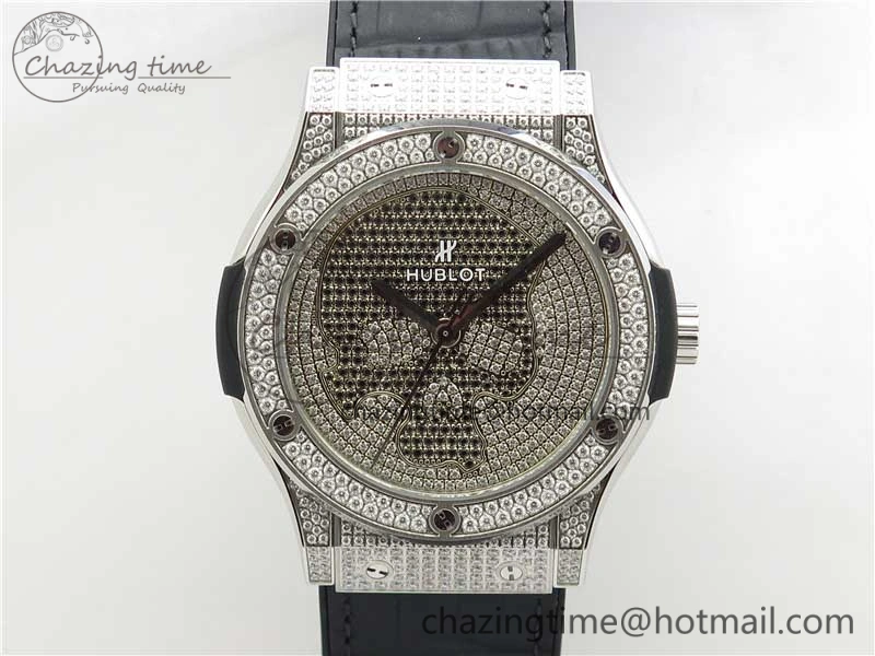 Fusion Automatic SS WWF Best Edition Diamonds Case Diamonds Skull Dial on Black Leather Strap HB Snug 6823