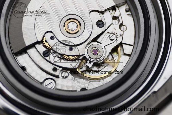 ZeroBulk Colt Automatic 44mm SS TF 1:1 Best Edition Black Textured Dial on SS Bracelet A 5528